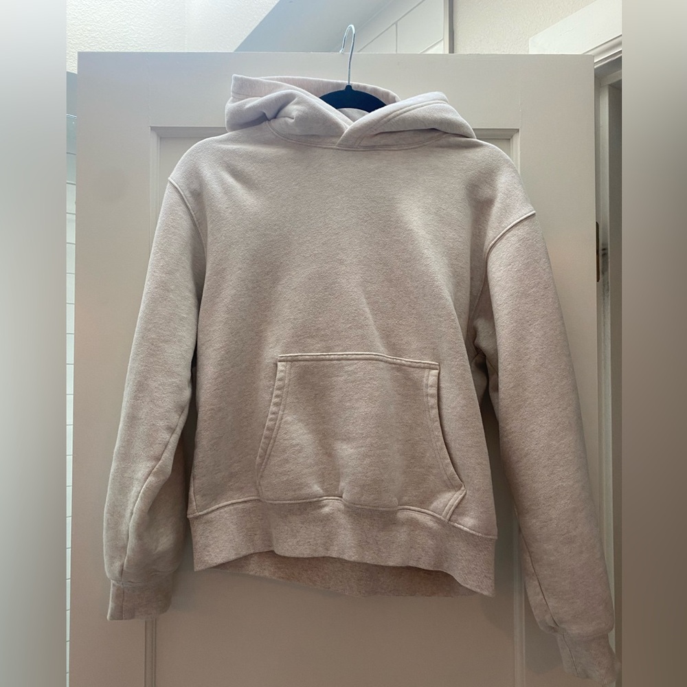 Aritzia sweat fleece cozy fleece sweatshirt oatmeal small